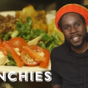 How-To: Make Vegan Roots Curry and Spirulina Smoothie with Chronixx